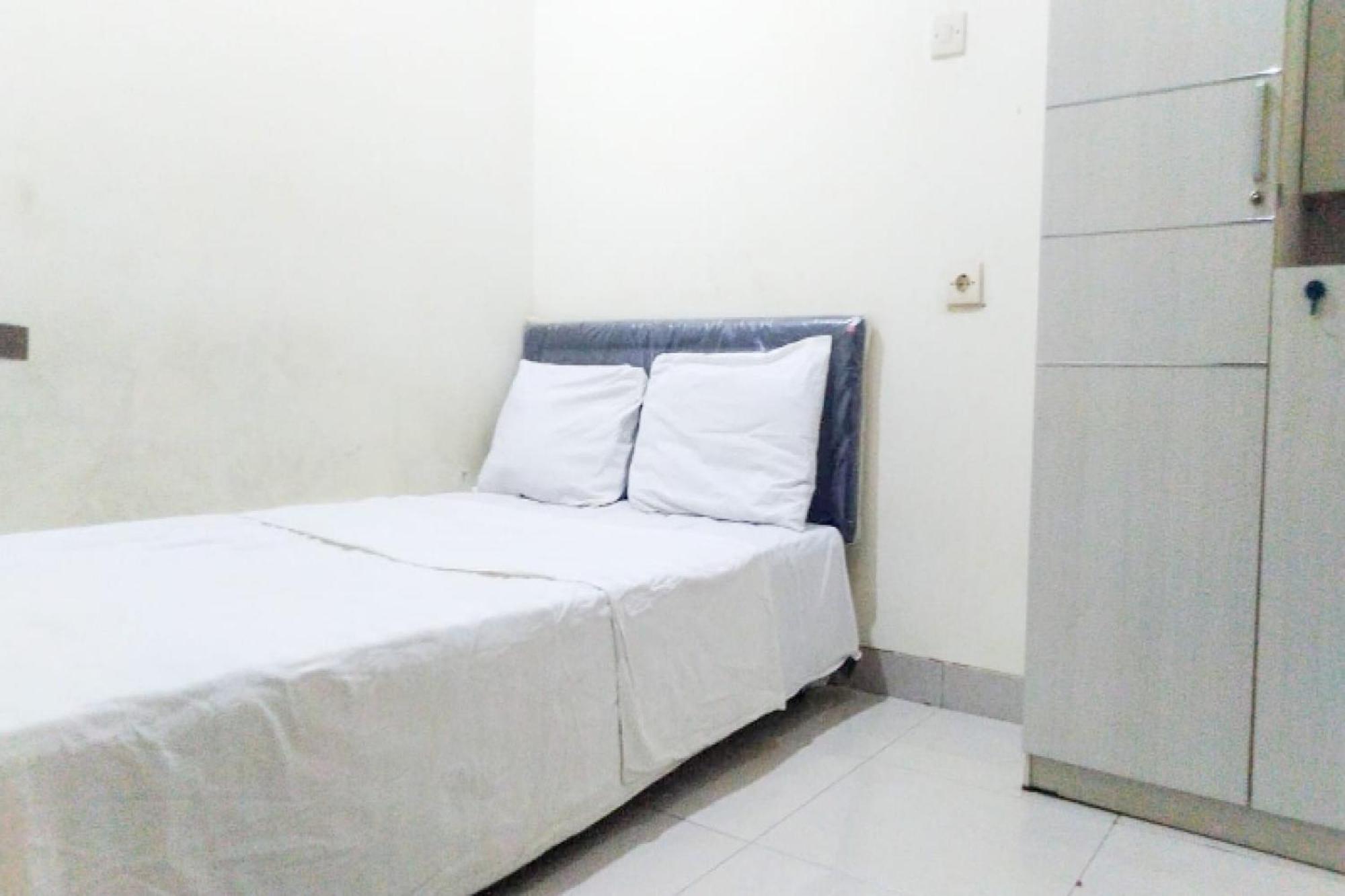 Spot On 91161 Jaya Syariah Hotel
